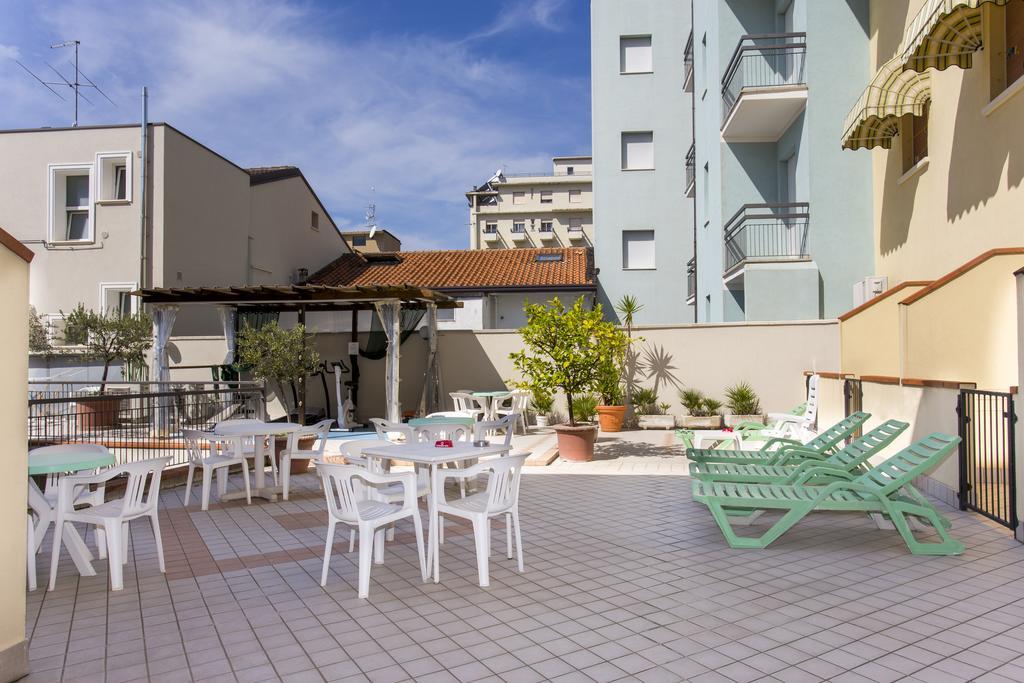 Hotel Lugano Cattolica Esterno foto