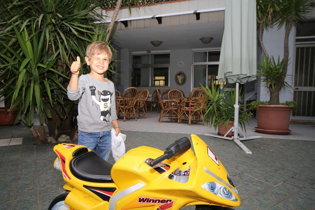 Hotel Lugano Cattolica Esterno foto